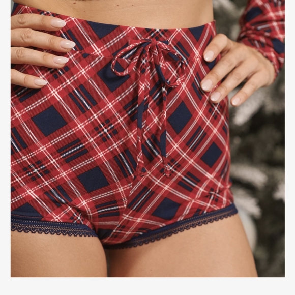 La Vie en Rose Diagonal Plaid Super Soft Pajama Shorts - Picture 3 of 7